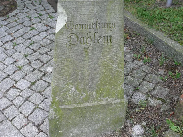 Königin-Luise-Straße