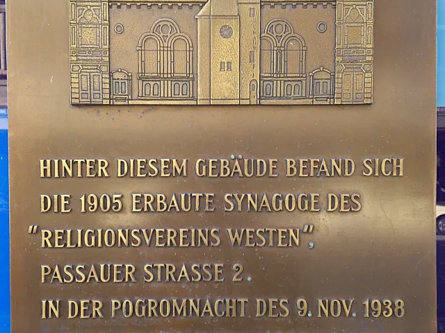 Passauer Straße (Berlin)